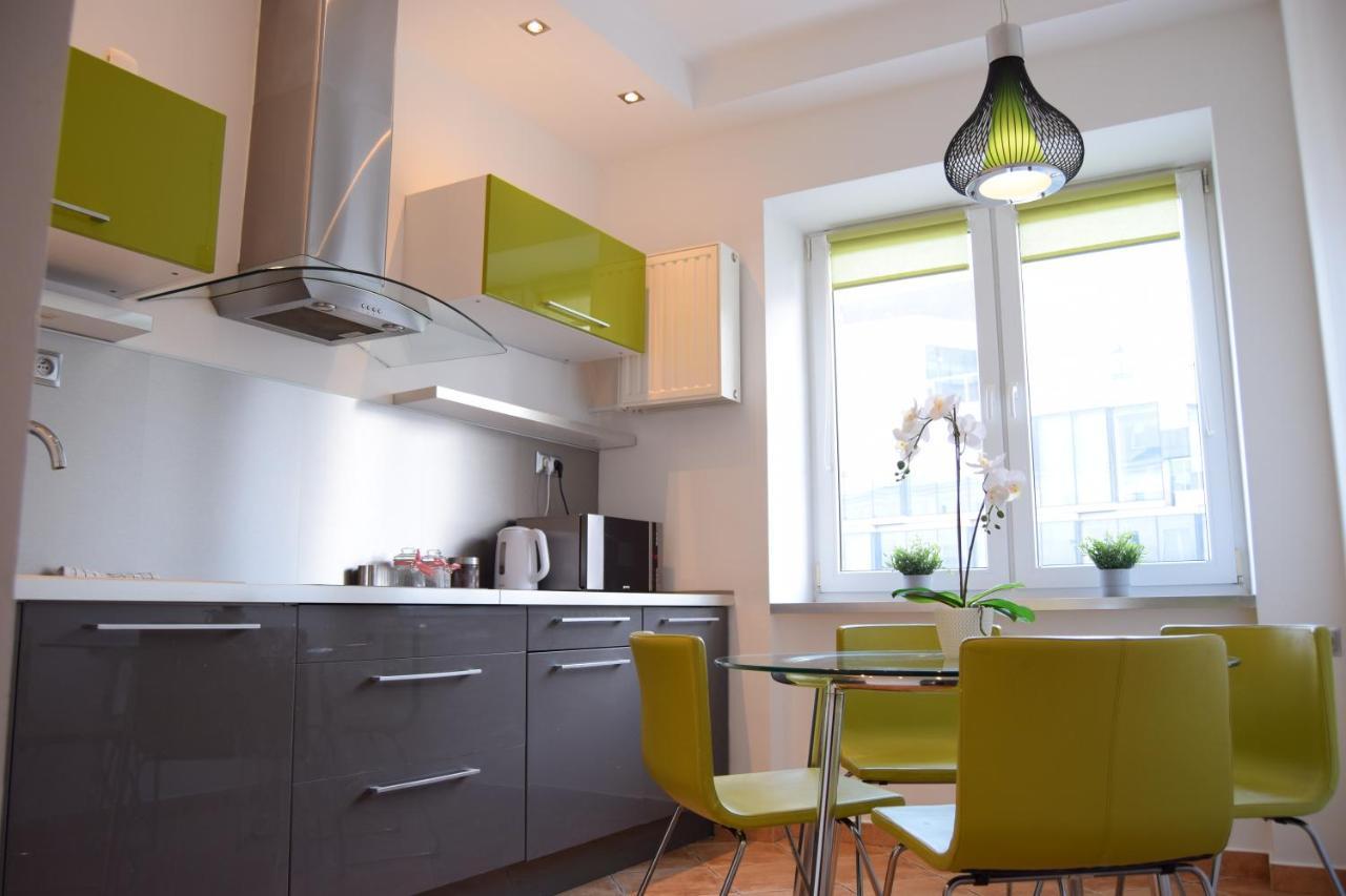 Be My Guest - Krucza Elegant Apartment - Rondo De Gaulle'A Center Of Warsaw Metro Wi-Fi Breakfast Экстерьер фото
