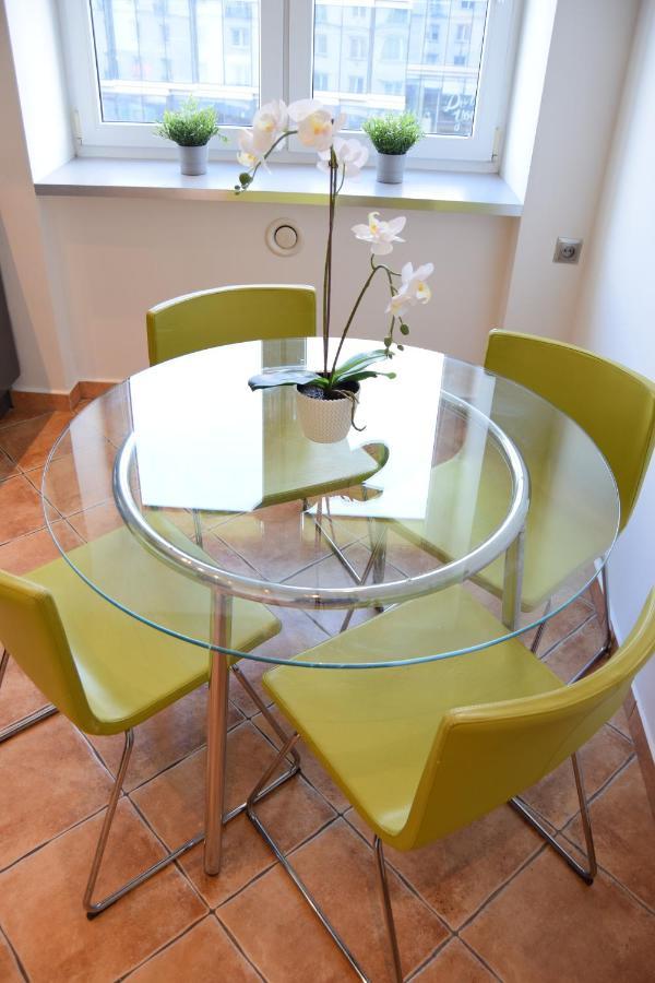 Be My Guest - Krucza Elegant Apartment - Rondo De Gaulle'A Center Of Warsaw Metro Wi-Fi Breakfast Экстерьер фото