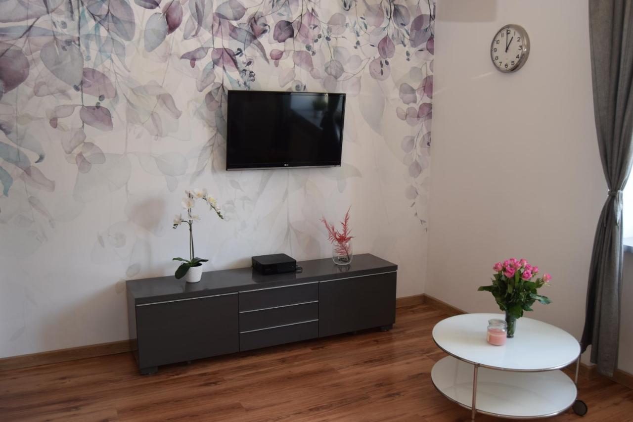 Be My Guest - Krucza Elegant Apartment - Rondo De Gaulle'A Center Of Warsaw Metro Wi-Fi Breakfast Экстерьер фото