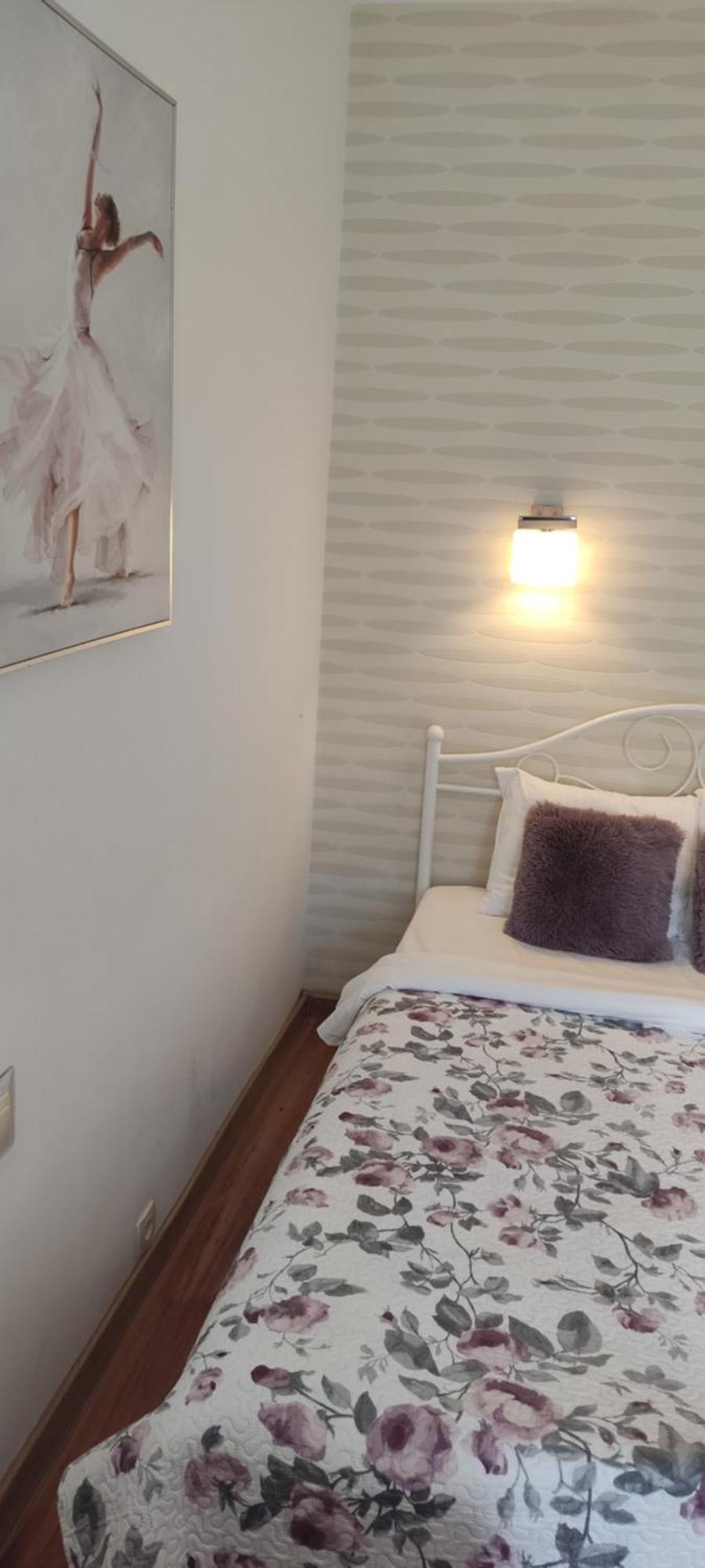 Be My Guest - Krucza Elegant Apartment - Rondo De Gaulle'A Center Of Warsaw Metro Wi-Fi Breakfast Номер фото